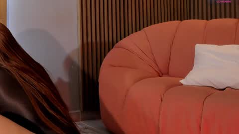 Snapshot of eilin_clio chatting on January 5, 12:31 pm Eilin online show from January 5, 12:31 pm
