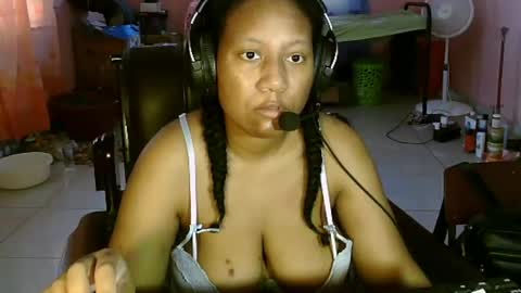 Eirondra Valeen online show from March 12, 1:36 pm