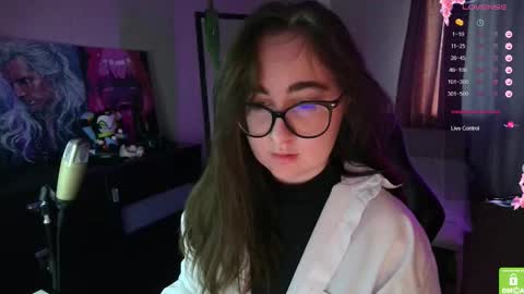 Snapshot of el_sweety chatting on October 10, 11:15 am If you like it when I meow give me a thumbs up online show from October 10, 11:15 am