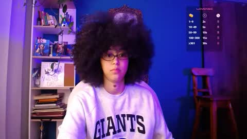 Ela  Help me reach 100 thumbs up online show from November 30, 8:29 am