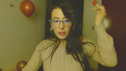 Snapshot of ela_3611 chatting on October 2, 3:22 am ela_3611 online show from October 2, 3:22 am