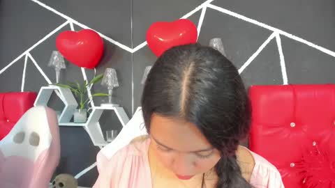 Snapshot of ela_hilton3 chatting on March 5, 6:34 pm Ela online show from March 5, 6:34 pm