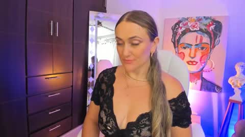 LOREIN online show from December 23, 11:57 am