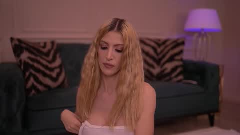 Ella online show from March 12, 6:38 am