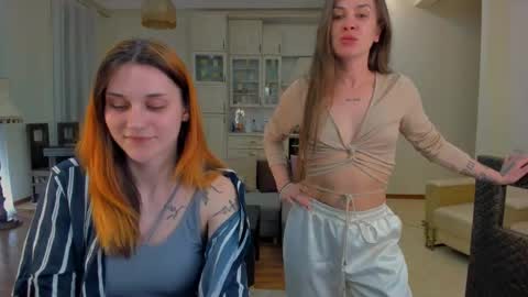 Elani online show from May 12, 8:26 pm