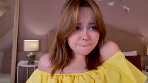 elaravance online show from April 30, 5:34 am
