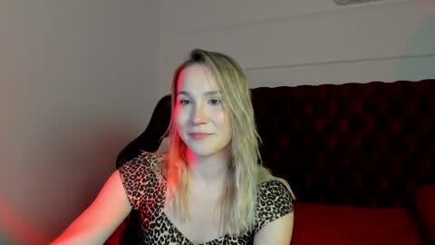 elaravoltage online show from March 25, 5:16 pm