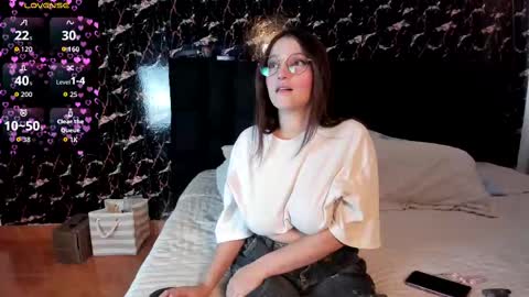 Snapshot of elecktra_sweet chatting on October 15, 7:49 pm Elecktra online show from October 15, 7:49 pm