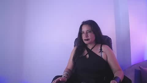   online show from July 22, 6:42 pm