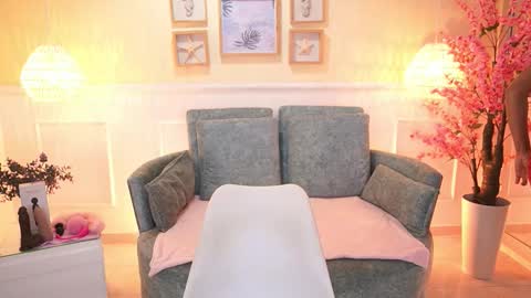 Electra Jones online show from February 4, 11:46 am