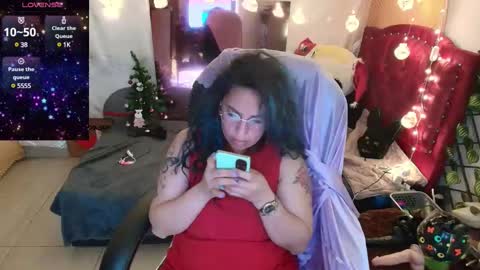 Snapshot of elektra_91 chatting on December 9, 4:56 am elektra online show from December 9, 4:56 am