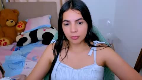 agnes online show from February 3, 8:01 pm