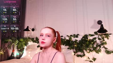 Snapshot of elfamirielle chatting on February 4, 7:29 am Elfa online show from February 4, 7:29 am