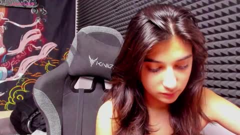 Elfy online show from November 18, 8:32 pm