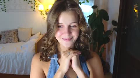 Snapshot of eli_sun chatting on September 16, 8:44 am ELI Guys Im immersed in my studies its time for exams. I hope to be here on Friday online show from September 16, 8:44 am