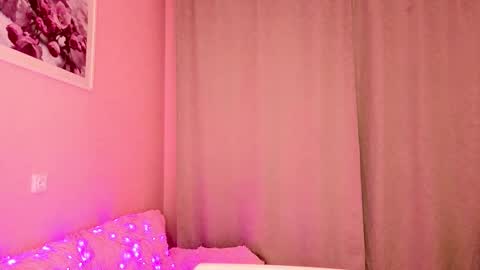 Eliza online show from November 26, 12:22 am