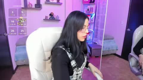 Snapshot of eliie_ruizz chatting on March 6, 4:41 am Eliie online show from March 6, 4:41 am