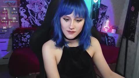 Snapshot of elika_kay chatting on February 16, 8:44 pm MORE ME online show from February 16, 8:44 pm