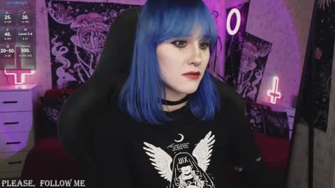 Snapshot of elika_kay chatting on December 6, 10:07 pm MORE ME online show from December 6, 10:07 pm