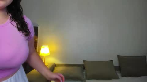 Snapshot of elina_star chatting on October 9, 1:37 pm elina_star online show from October 9, 1:37 pm