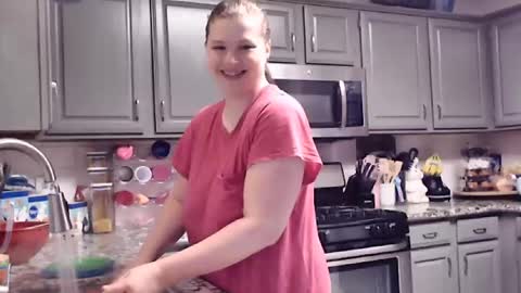 ElinaReign   online show from April 8, 2:03 am