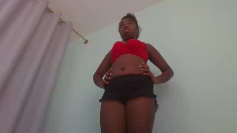 elisa821456 online show from March 5, 11:50 am