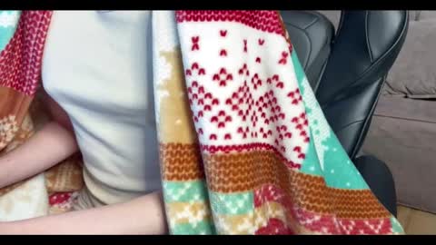 Elisa North online show from January 24, 7:19 am