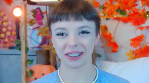 Snapshot of elisabethdavis chatting on October 21, 8:24 pm ElisabethDavis online show from October 21, 8:24 pm