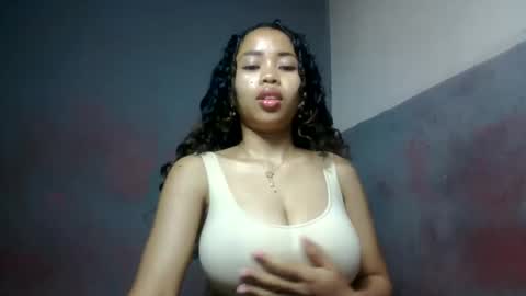 elisabethee online show from June 11, 8:11 am