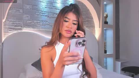 Elise diamond online show from December 4, 11:05 pm