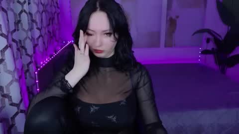 EliseRoyalty online show from February 18, 11:53 am