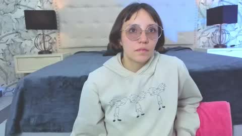 Eliza online show from March 12, 7:27 pm