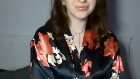 Elizabet 18 online show from February 16, 7:05 pm