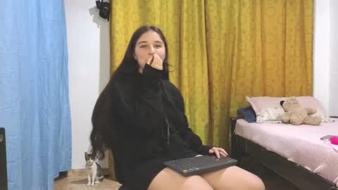 Snapshot of elizabeth_evanz chatting on January 8, 3:19 am elizabeth online show from January 8, 3:19 am