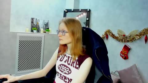 Elizabeth online show from January 4, 1:31 am