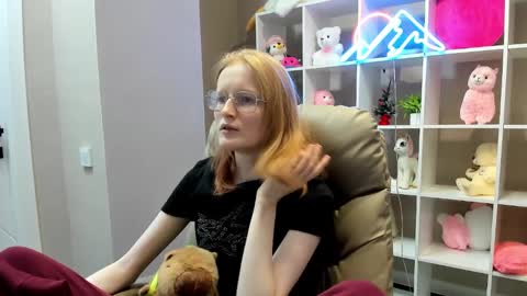 Elizabeth online show from January 30, 8:32 am