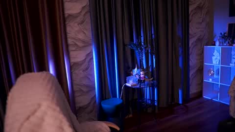 Lizzy online show from April 11, 10:13 pm