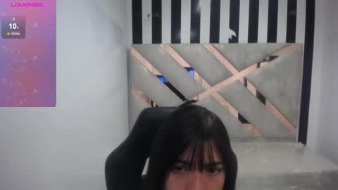 Elizabeth online show from February 15, 12:37 pm