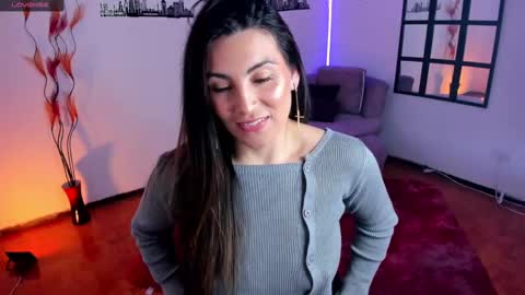 Snapshot of elizabeth_taylor_b chatting on February 25, 6:44 pm Elizabeth online show from February 25, 6:44 pm