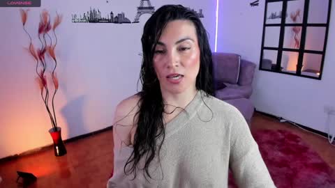 Snapshot of elizabeth_taylor_b chatting on January 2, 5:50 pm Elizabeth online show from January 2, 5:50 pm