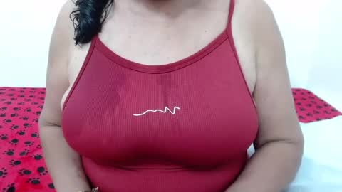 ElizabethMiler online show from June 13, 8:28 pm