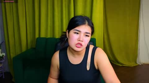 Elizabeth online show from April 28, 6:34 pm