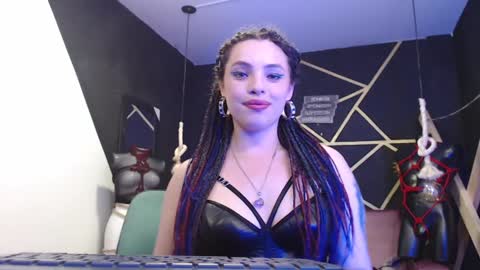 Snapshot of elizatex chatting on December 4, 10:08 pm online show from December 4, 10:08 pm