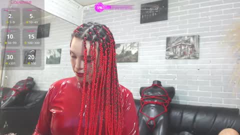 Snapshot of elizatex chatting on February 1, 3:19 am online show from February 1, 3:19 am