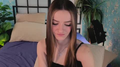 elizzza_ online show from May 15, 5:44 am