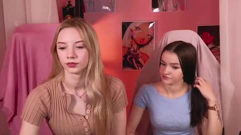 Snapshot of elizzza_ chatting on September 9, 5:18 am elizzza_ online show from September 9, 5:18 am