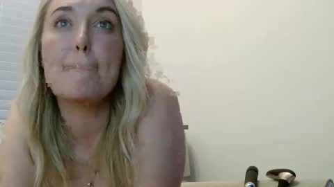 Louisa online show from February 3, 10:23 pm