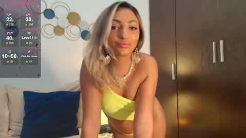 Ella online show from October 8, 5:17 pm