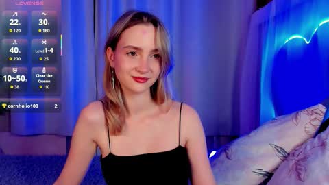 Ella online show from December 17, 3:38 pm