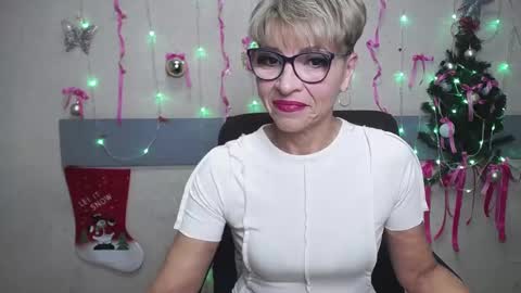 EllaBonito online show from January 16, 6:25 am